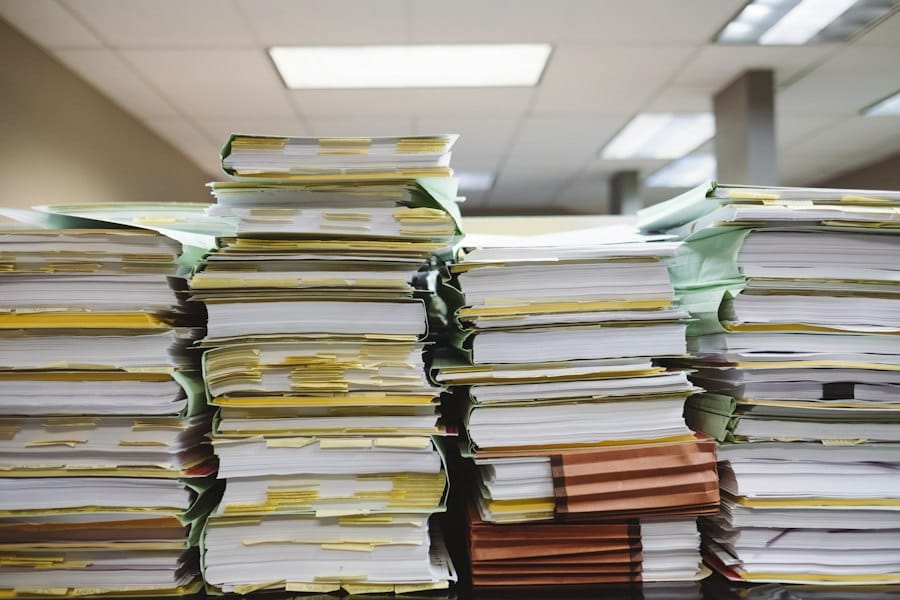 Carpetas y documentos de un expediente administrativo